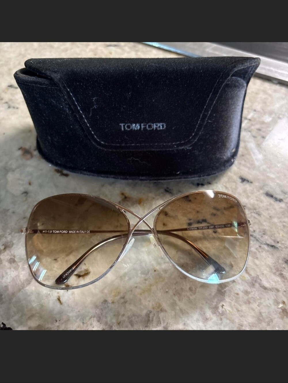 Tom Ford Colette Butterfly SunglassesShiny Rose Gold with Gradient Brown lenses - Picture 4 of 6